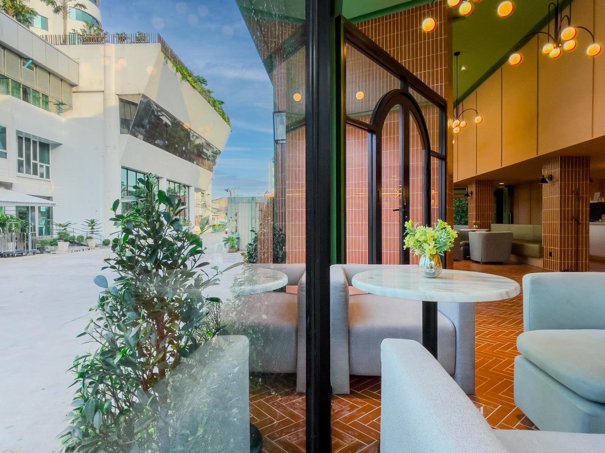 A-One Boutique Hotel Bangkok Extérieur photo